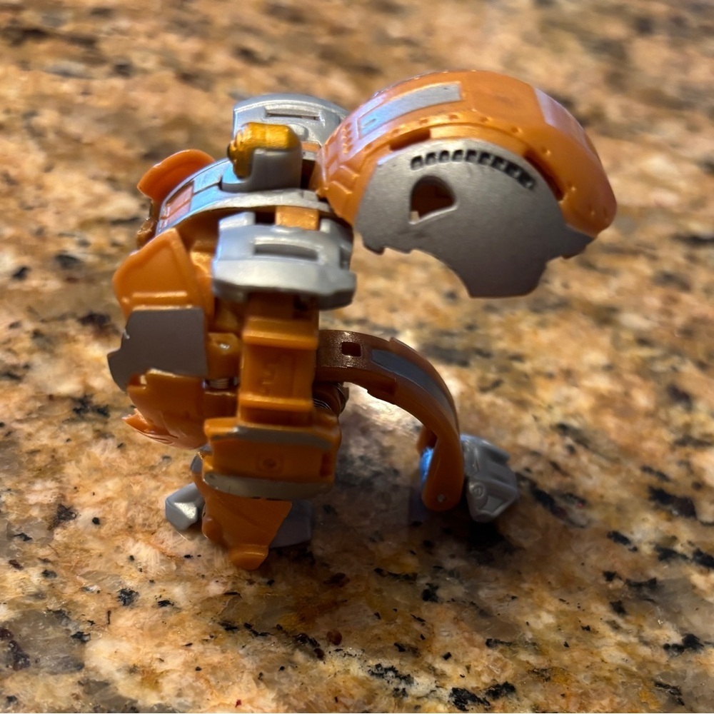 Bakugan Battle Planet Spin Master Brown Aurelus Ultra Goreene B200 - Picture 2 of 5